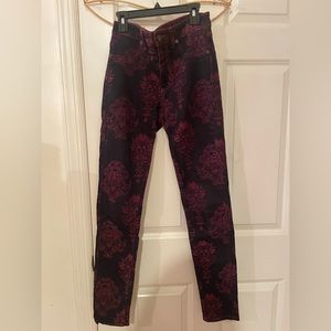 💙Maroon / Red Pattern Jeans